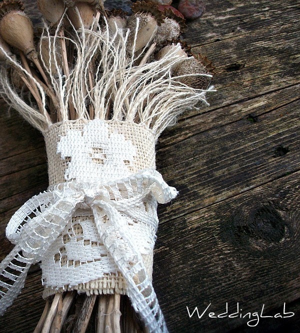 Bridal Bouquet Wrap in Cream Burlap/Hessian and Ivory Lace Applique
